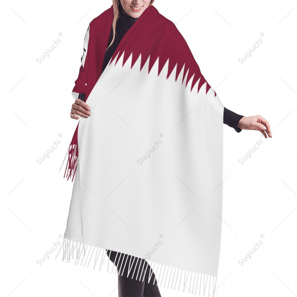 Cachecol com bandeira emblema  - Women Fashion Qatar avaliação e preço