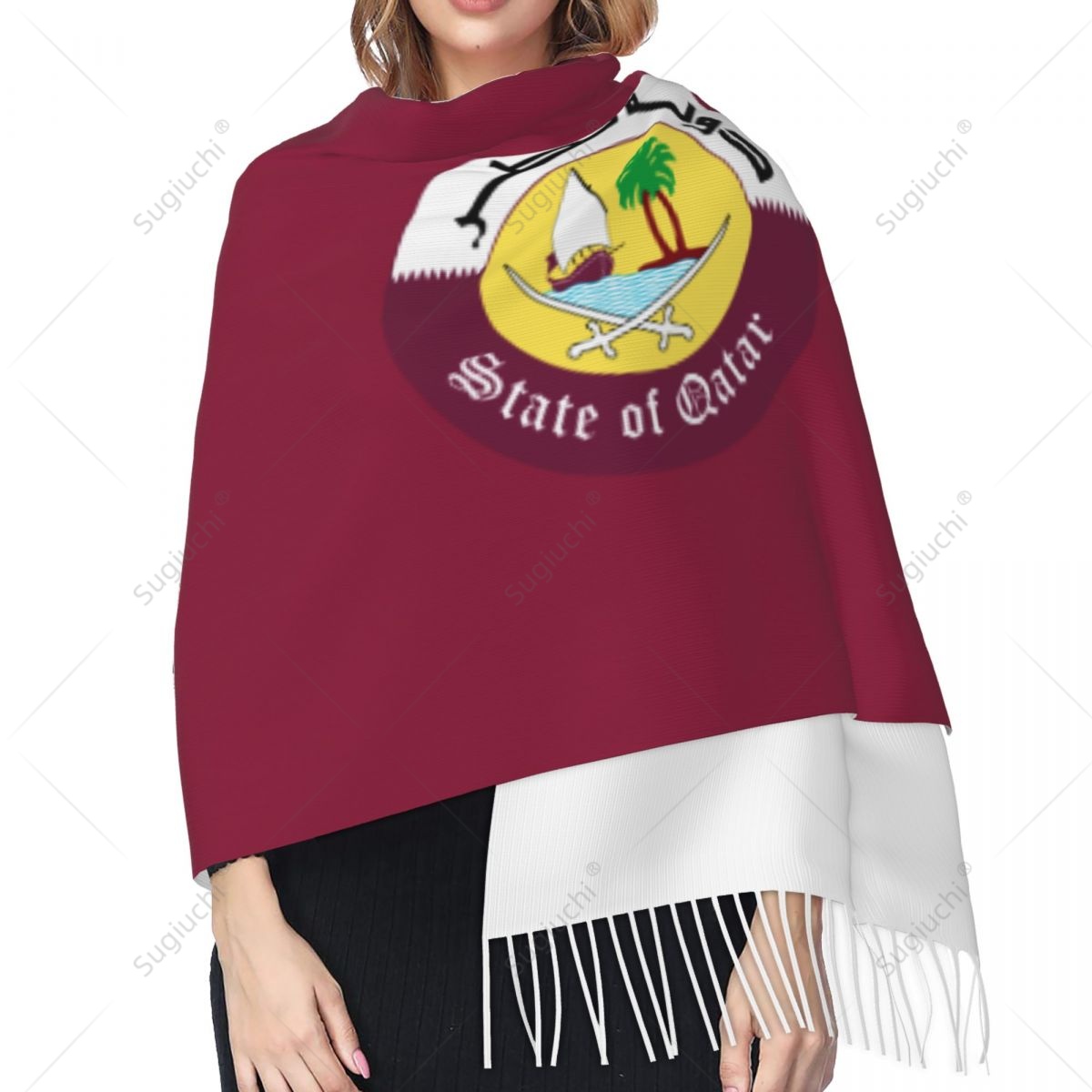 Cachecol com bandeira emblema  - Women Fashion Qatar avaliação e preço