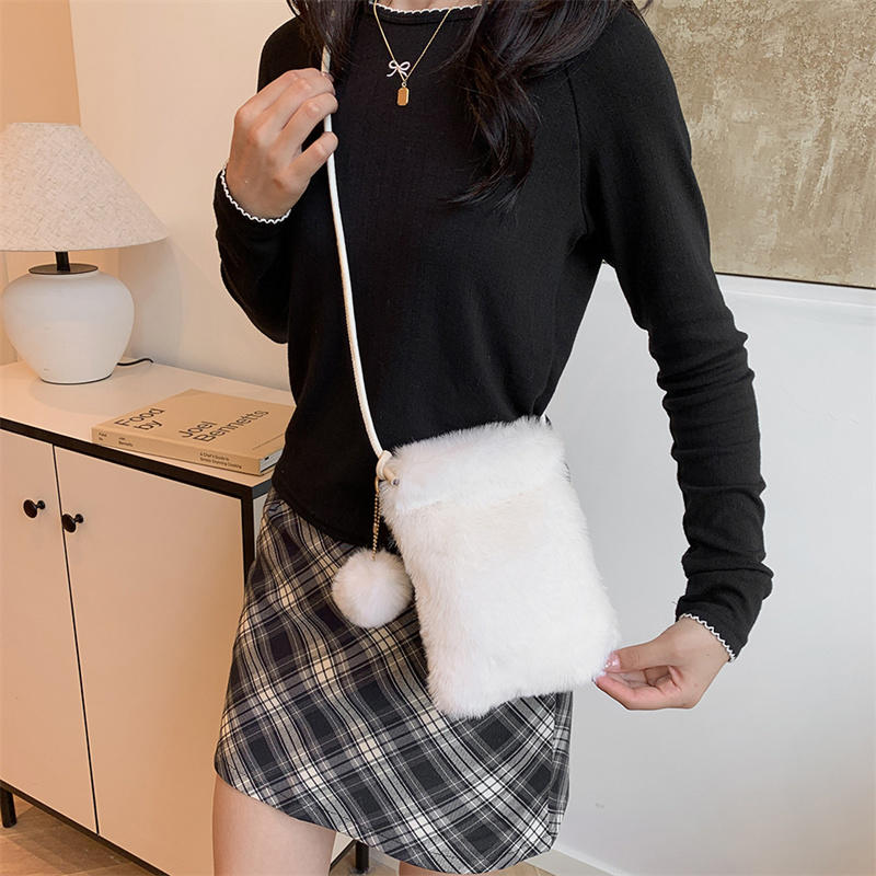 Bolsa de telefone de pelúcia o - Coin Purse Women avaliação e preço